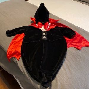 Infant vampire Bunting costume by Miniwear 0/9 mos